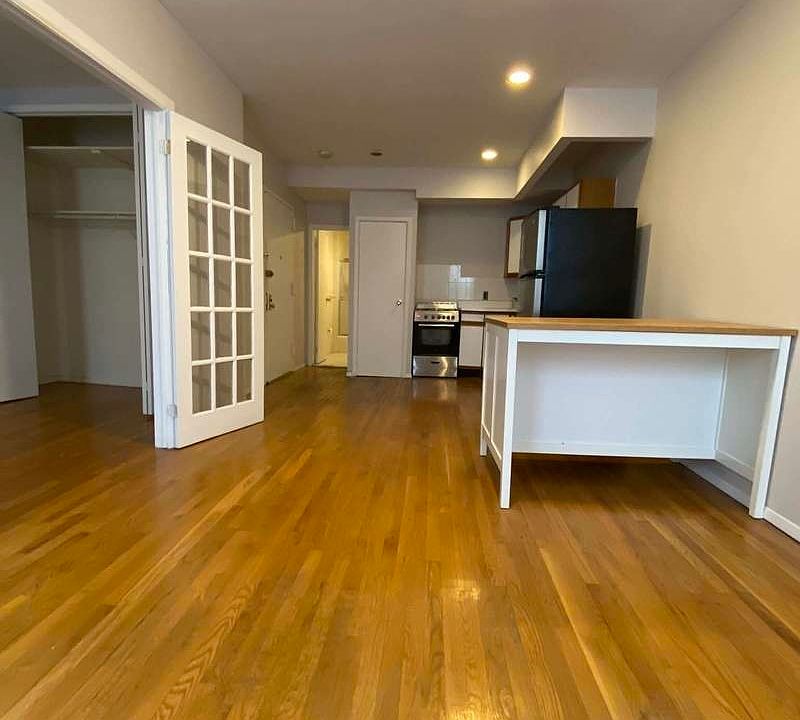 1st image of 495 Henry St #B2