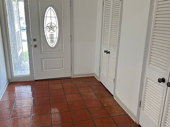 3rd image of 615 E Henderson St