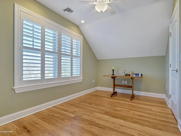 330 Villa Park Way — Photo 34