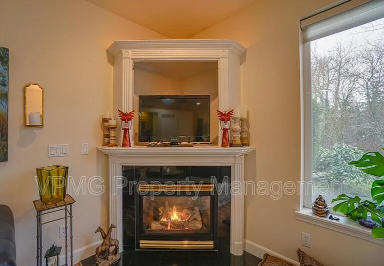 1810 SE 112th Pl — Photo 5