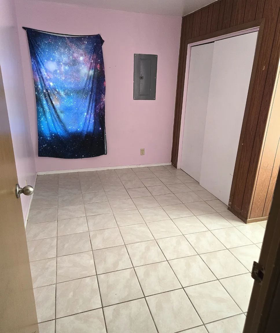 2 bed, 1200 sqft, $995 — Photo 4