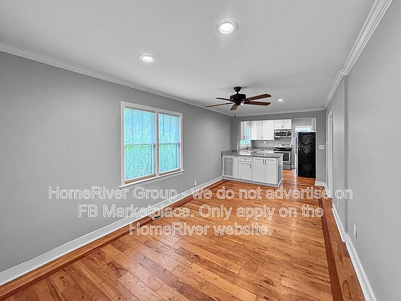 3rd image of 503 Central Dr Unit A