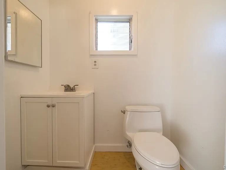 910 Neal Ave — Photo 12