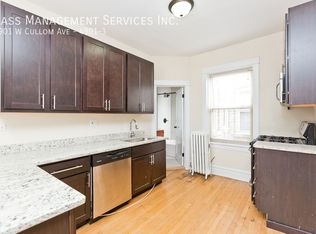 4901 W Cullom Ave #3, Chicago, IL 60641