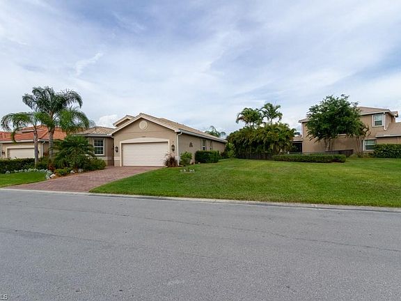 3rd image of 11215 Yellow Poplar Dr