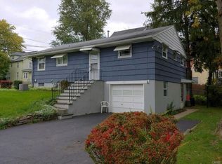 4616 James St, East Syracuse, NY 13057