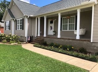 1714 Lindsay Ln N, Athens, AL 35613