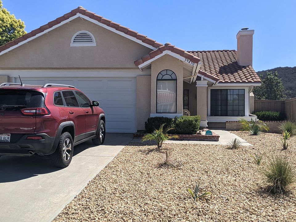 1st image of 39430 Medina Ct
