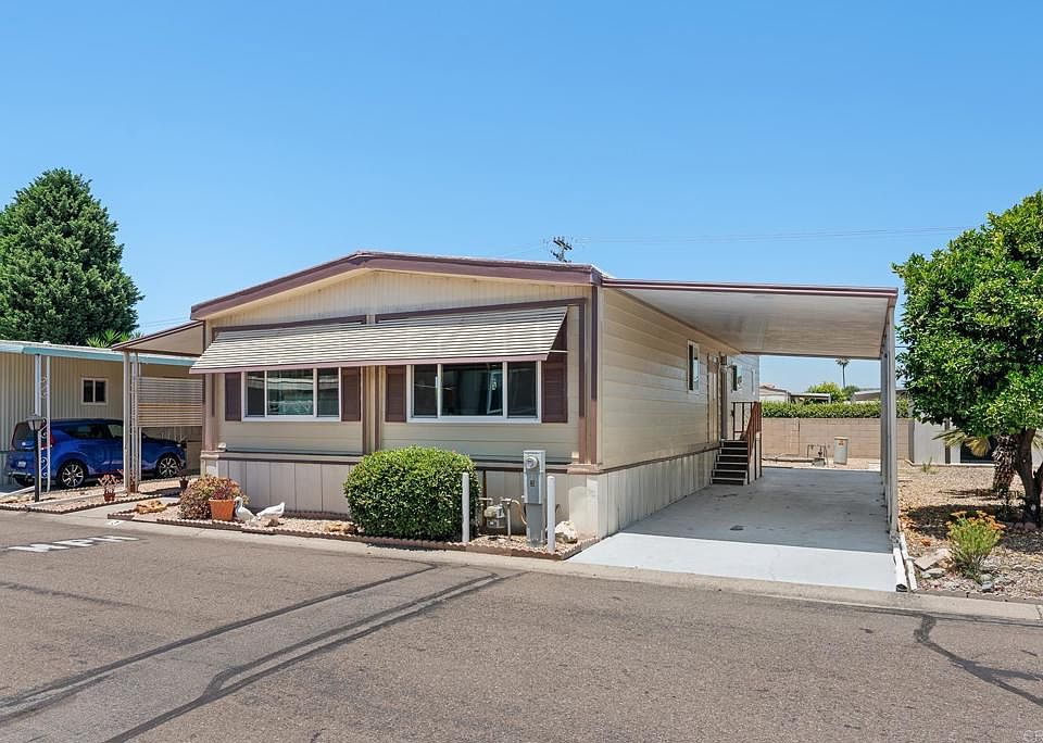 1st image of 221 El Camino Real #3