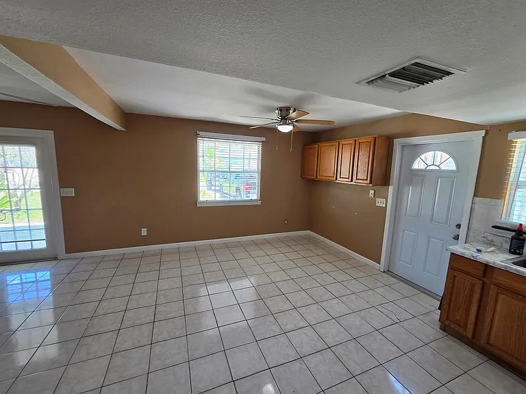 337 Hernando St — Photo 6