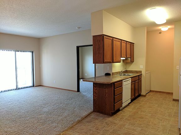 4th image of 1142 17th St N APT 306