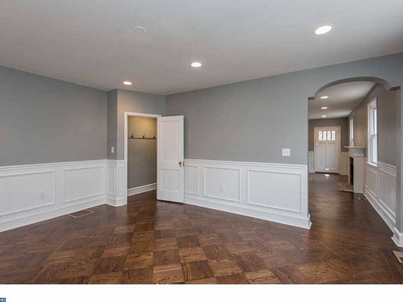 5th image of 429 E Gorgas Ln