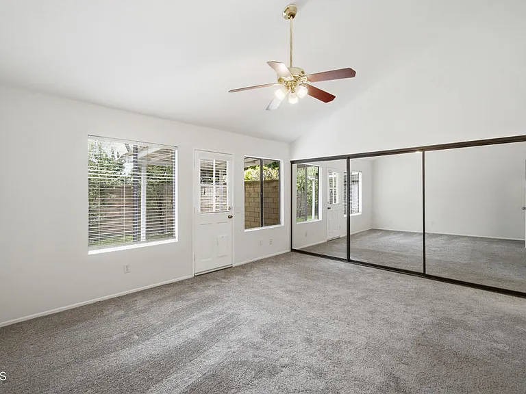 9026 Feather St — Photo 24