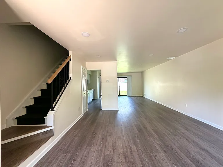 97 Hampton Pl #NA — Photo 18