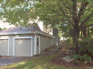 38 Country Walk, Shelton, CT 06484