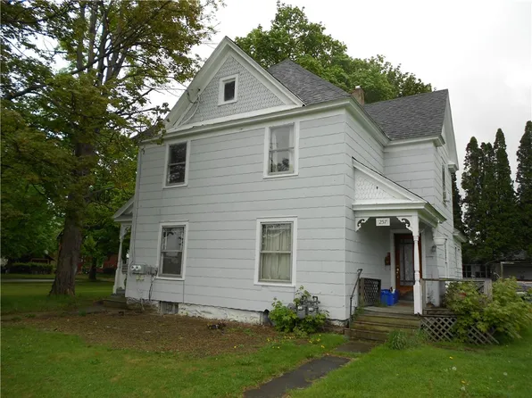 257 E 18th St, Elmira, NY 14903