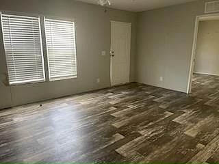 3rd image of 9307 Victoria Ln #400