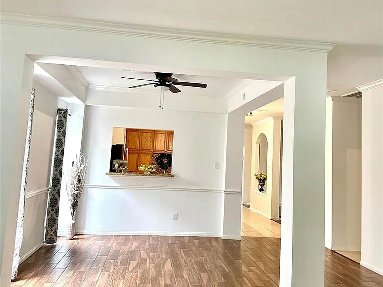 24914 Aughton Ct — Photo 8