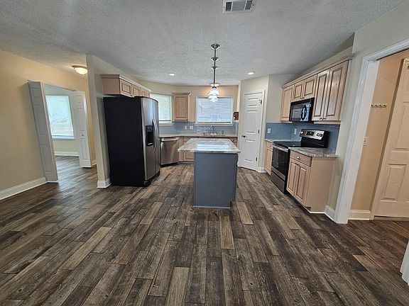 5th image of 8082 Sleepy Bay Blvd