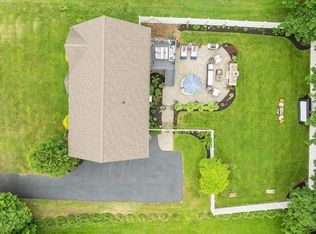 24 High St, North Brookfield, MA 01535