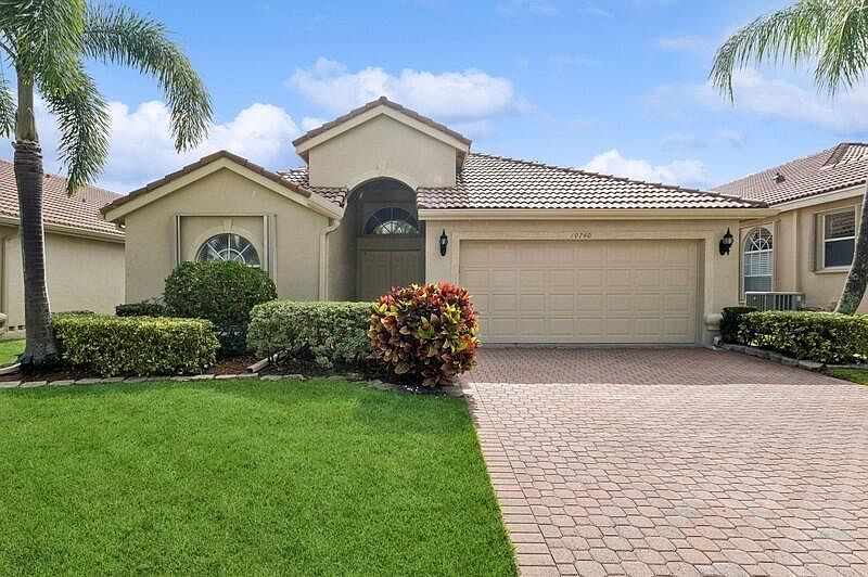 1st image of 10740 Grande Palladium Way
