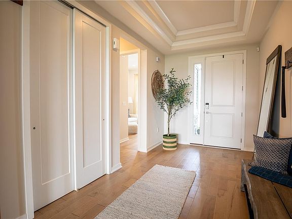 2nd image of 6867 Tulip Ln E