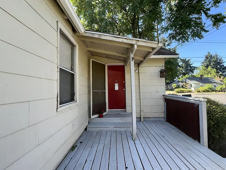 6906 N Newcastle Ave — Photo 4