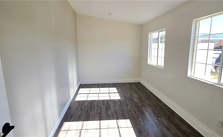 13821 Burton St — Photo 15