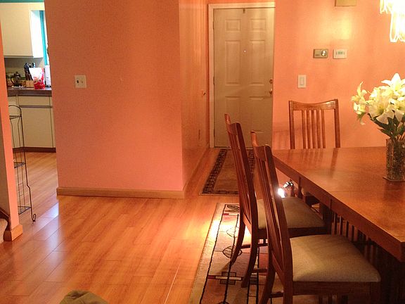 Entry to Dining Area
