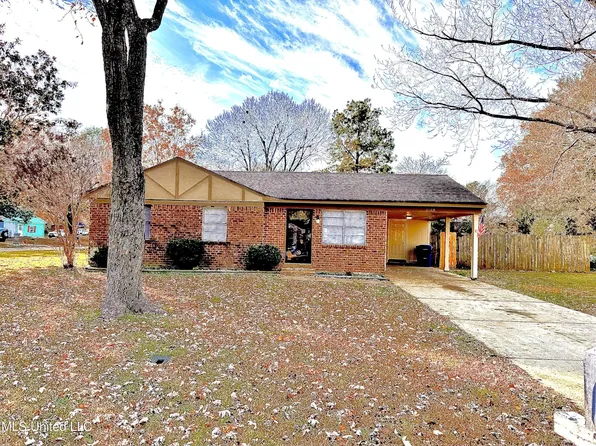 2814 Normandy Dr, Horn Lake, MS 38637