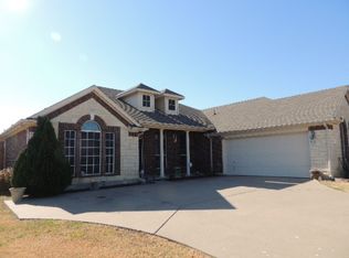 801 Cutting Horse Dr, Mansfield, TX 76063