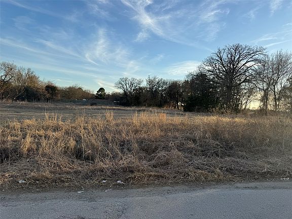 2nd image of E Jess Hinton Rd