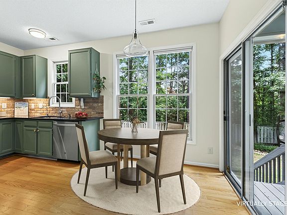 5th image of 102 Unaka Ct