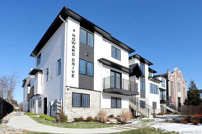 1st image of 4 Howard Drive #313