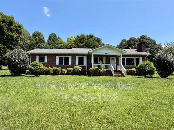 6432 Woodland Cres, Charlotte, NC 28216