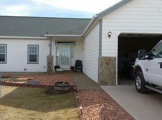 15 Medicine Lodge Rd, Gillette, WY 82718