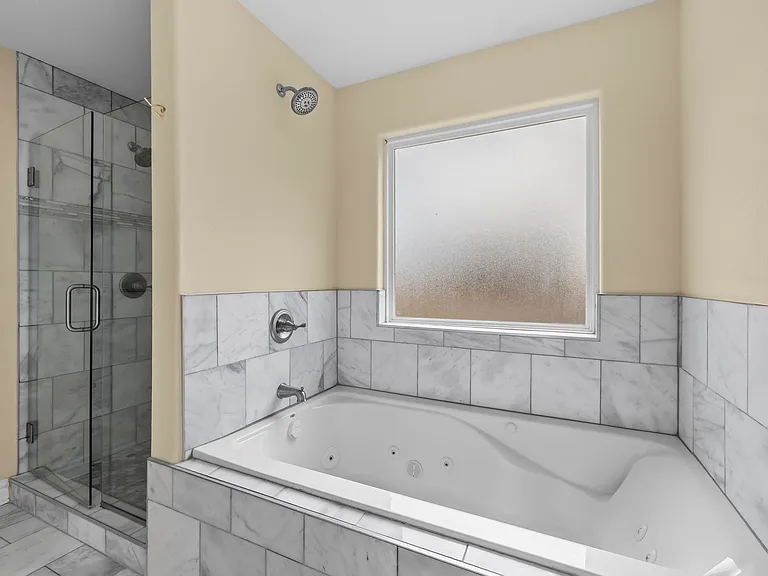 710 Beach Rd — Photo 5