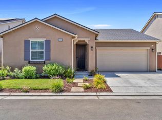 6123 W Norwich Ave, Fresno, CA