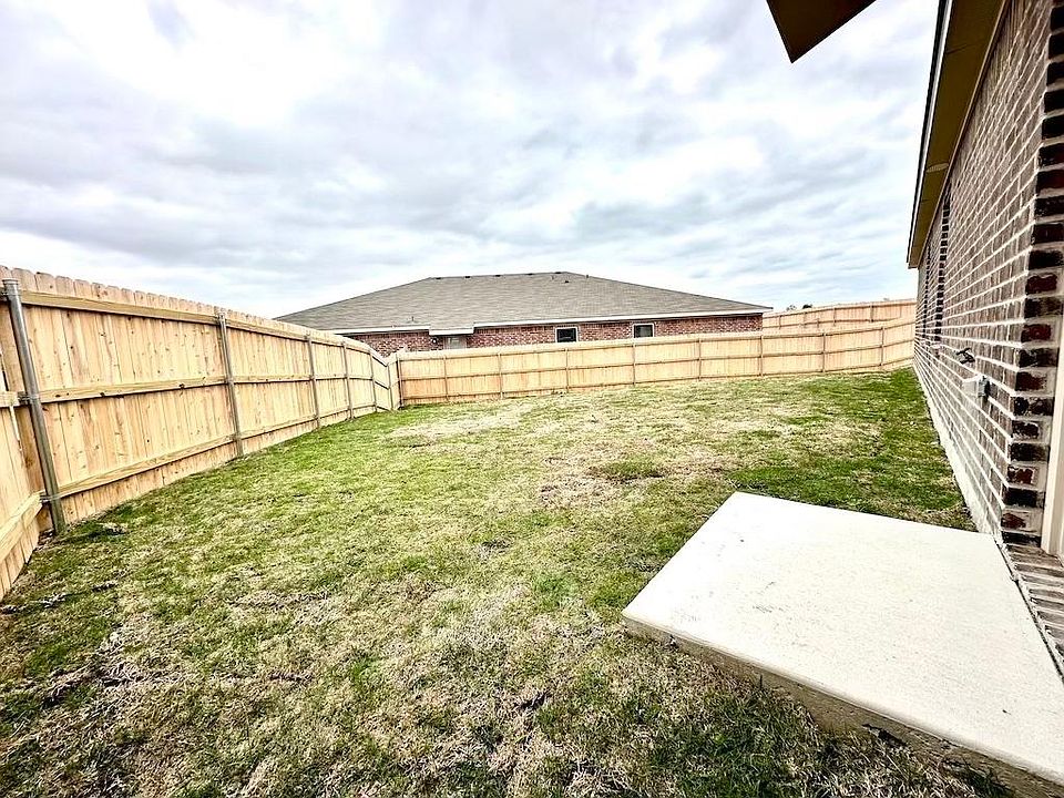 1st image of 301 Dolphin Dr #B