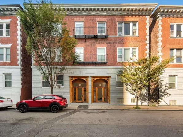21 Aberdeen St APT 3, Boston, MA 02215