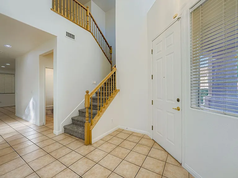10701 Sapphire Vista Ave — Photo 3