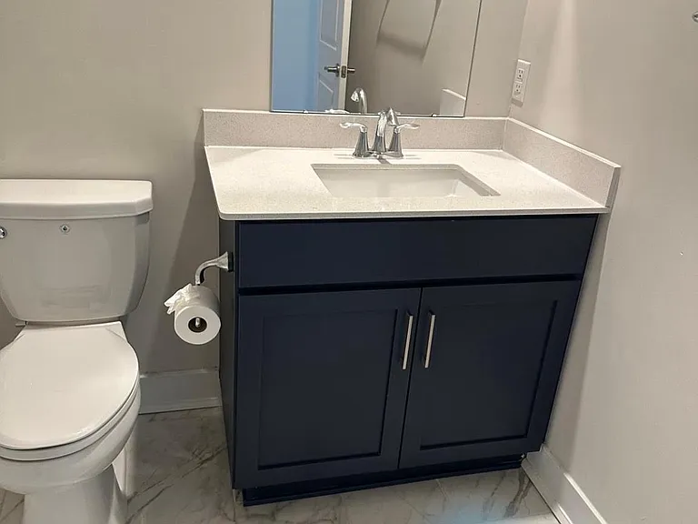 702 Peony Ln — Photo 8