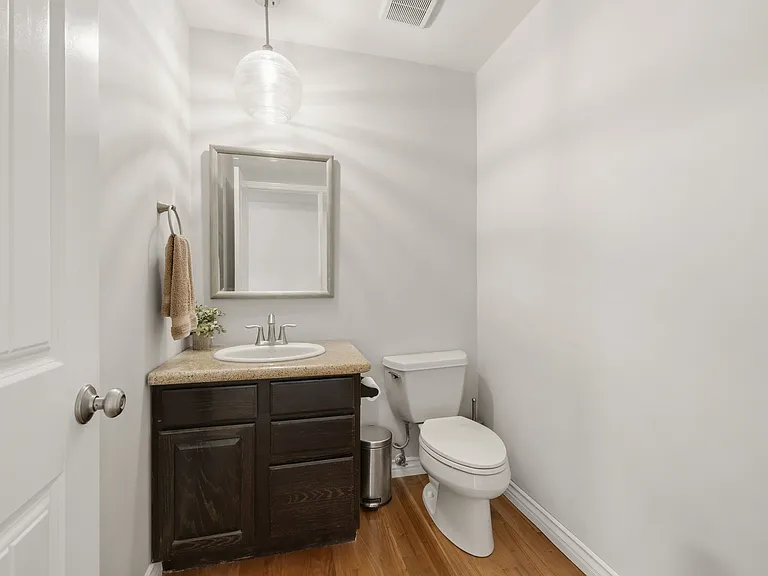 4501 Regents Ct — Photo 29