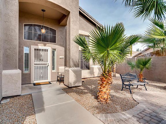 Exterior Front Entry