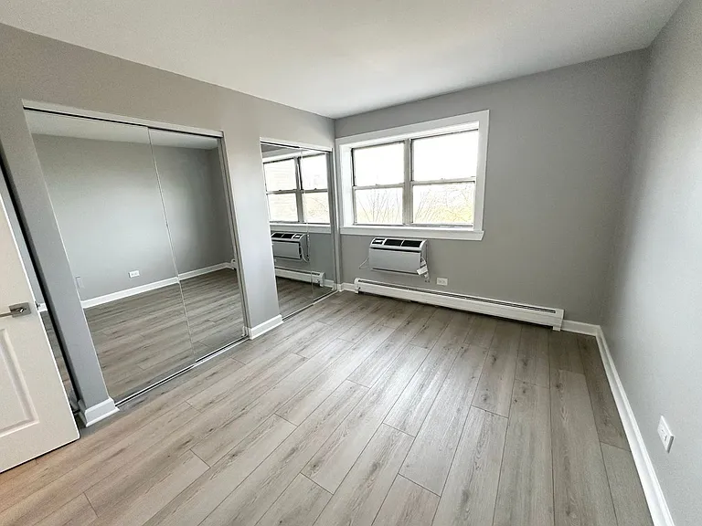 Loyola Beach Apartments — Photo 42