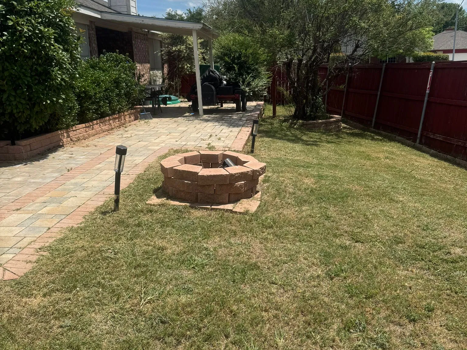 3 bed, 1398 sqft, $2,350 — Photo 2