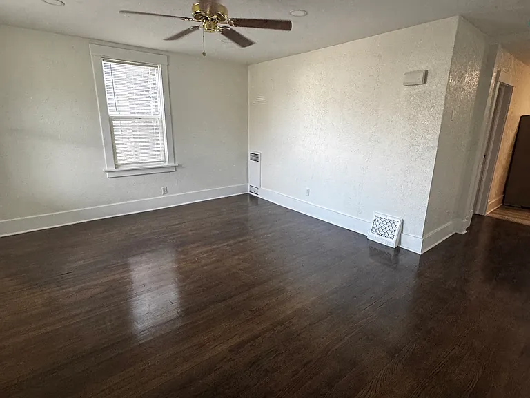913 Forest Ave — Photo 19