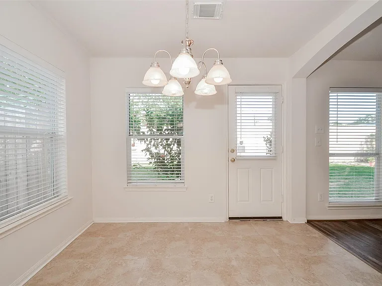 3314 Rainport Dr — Photo 15