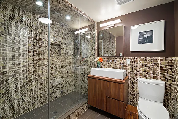 Rented by Compass | media 22