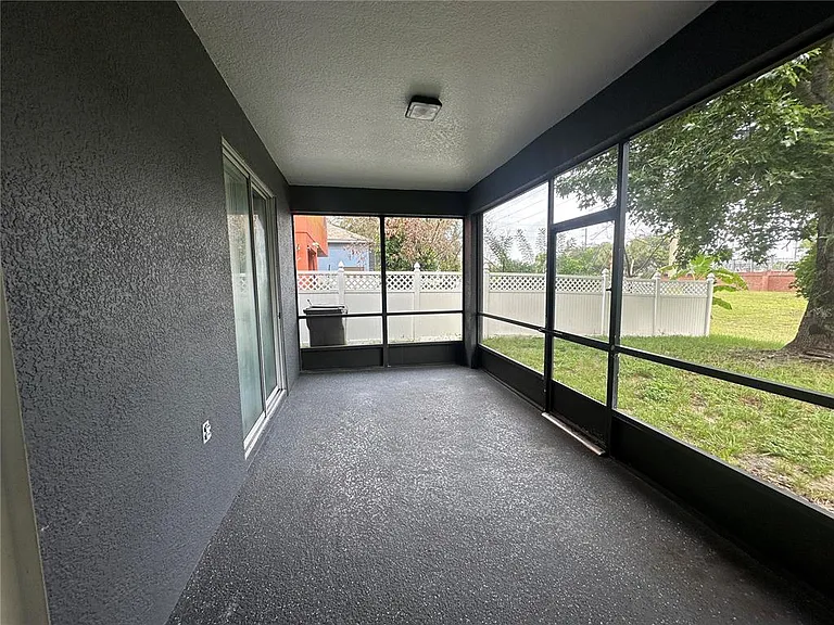 1714 Cambridge Village Ct — Photo 20